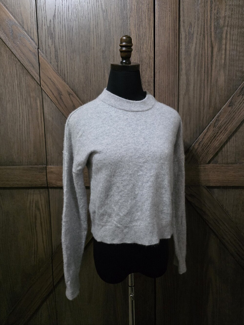 Abercrombie & Fitch Cashmere Light Gray Crewneck Sweater